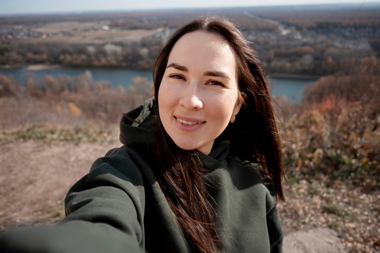 Elena S.